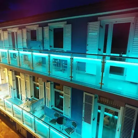 Holiday home Marica Mit 10 Einzelnen Direkt Am Von *